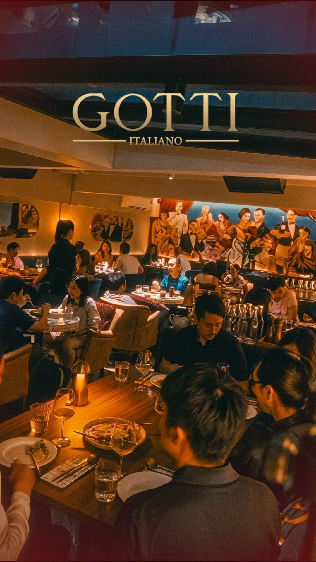 Elegant Dining Room Ambiance at Gotti Amoy Street